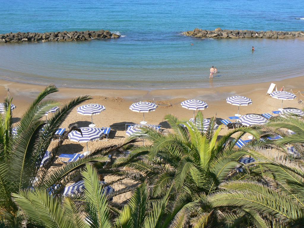 Hotel Sul Mare Al Gabbiano Скольїтті Екстер'єр фото