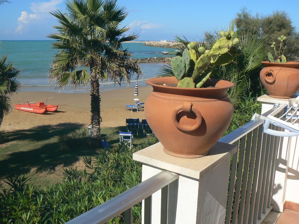 Hotel Sul Mare Al Gabbiano Скольїтті Екстер'єр фото