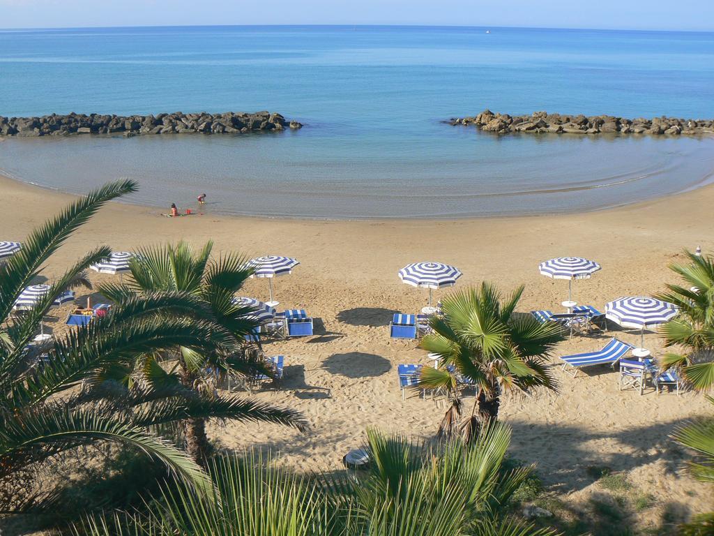 Hotel Sul Mare Al Gabbiano Скольїтті Екстер'єр фото
