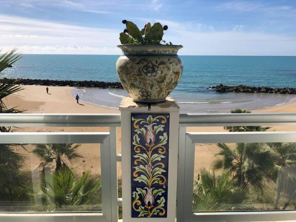 Hotel Sul Mare Al Gabbiano Скольїтті Екстер'єр фото